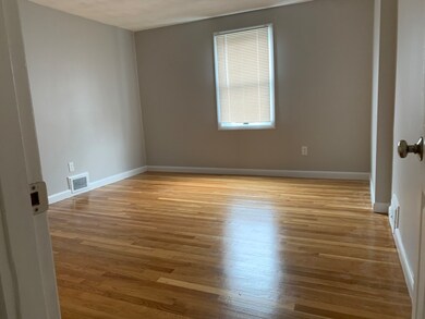 683 Boylston St unit 1, Newton Highlands, MA 02461 - photo 7