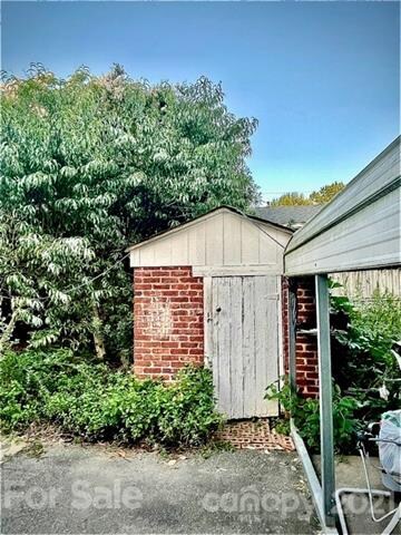 Shed