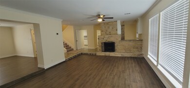 7003 Bent Branch Dr, Houston, TX 77088 - photo 5