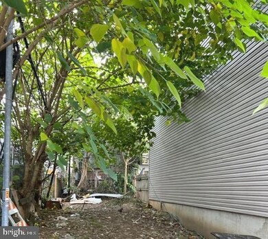 2308 Gerritt St, Philadelphia, PA 19146 - photo 2