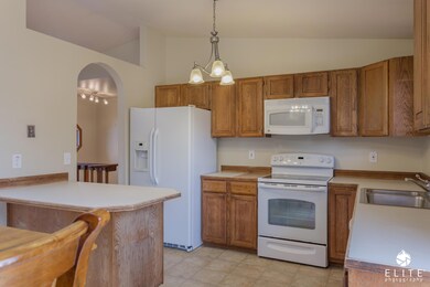 8541GordonCir(18of21)
