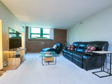 Parris Landing unit 5311, Charlestown, MA 02129 - photo 4