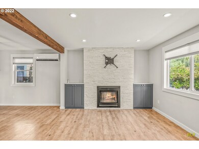 7325 NE Mallory Ave, Portland, OR 97211 - photo 6