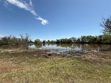 000 Leo St, Shawnee, OK 74804 - photo 2