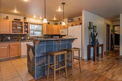 1304 NE Watson Dr, Bend, OR 97701 - photo 6