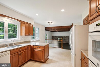 721 Liberty Rd, Mount Laurel, NJ 08054 - photo 7
