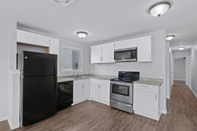 1717 Carson Ave-4