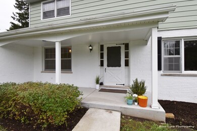 819 Mandrake Dr, Batavia, IL 60510 - photo 2