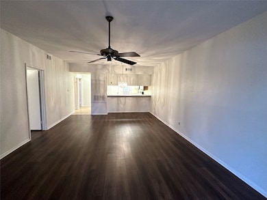 18809 Egret Bay Blvd unit 304, Houston, TX 77058 - photo 6