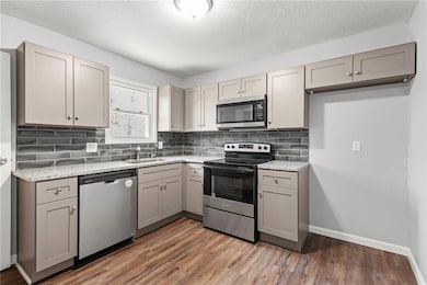 5232 N Palmer Ave, Kansas City, MO 64119 - photo 7