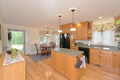 24 Fox Run Rd, Blackstone, MA 01504 - photo 4