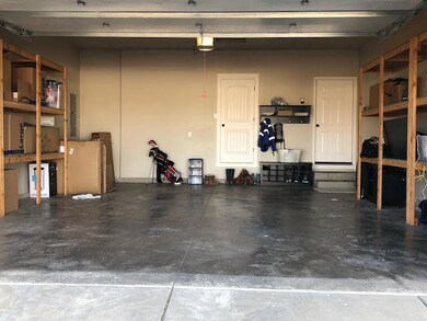 Garage<|><|>