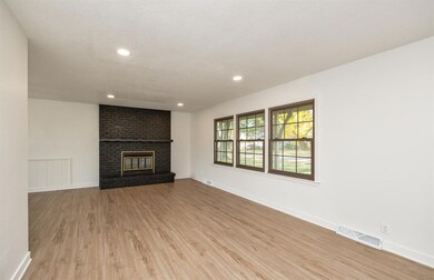 621 33rd St, West Des Moines, IA 50265 - photo 4