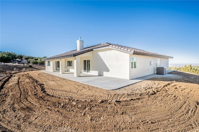 1275 Hollister Rd, Piñon Hills, CA 92372 - photo 6