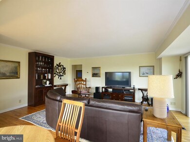 Harbour Square unit N815, Washington, DC 20024 - photo 7