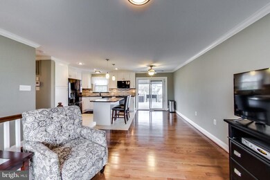 2513 Flowering Tree Ln, Gambrills, MD 21054 - photo 4