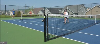 4452 Colonial Ln, Center Valley, PA 18034 - photo 7