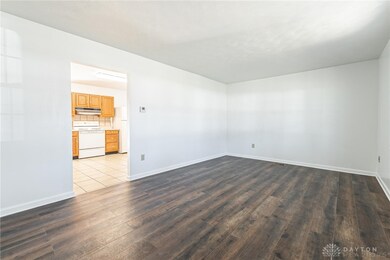 219 Thoreau Ln, Xenia, OH 45385 - photo 6