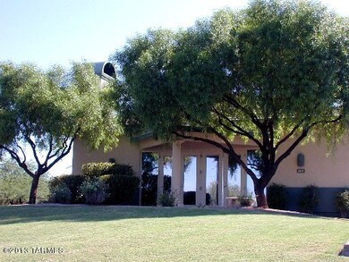 COMMUNITY CLUB HOUSE