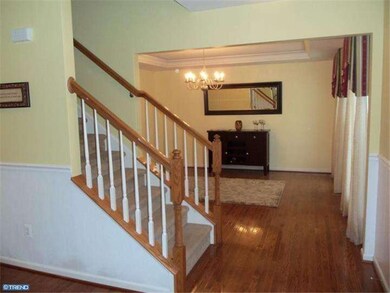 1015 Runaway Dr, Pennsburg, PA 18073 - photo 3
