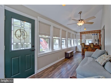 234 E Homestead Ave, Collingswood, NJ 08108 - photo 3