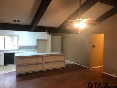 4016 4016 Darrell Ln, Tyler, TX 75701 - photo 5