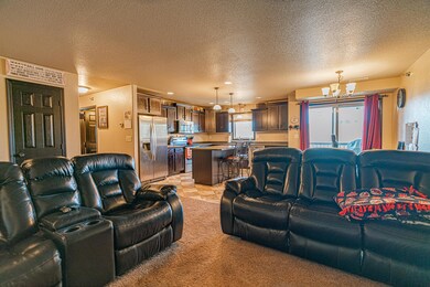 1401SharlohLpu10_0011