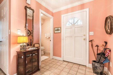 5682 Notre Dame Pl35