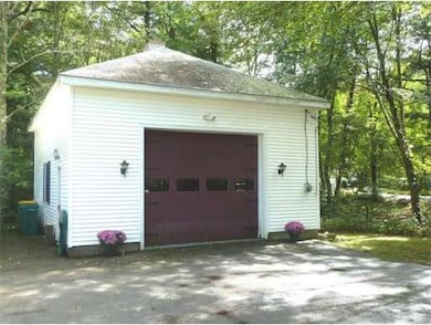 189 Chestnut St, North Easton, MA 02356 - photo 2