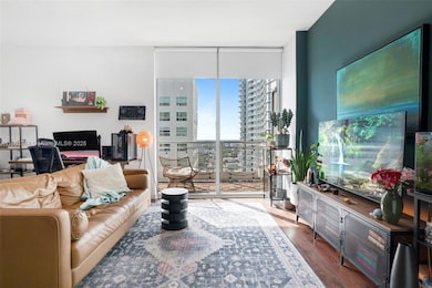 Neo Vertika Condominiums unit 2730, Miami, FL 33130 - photo 4