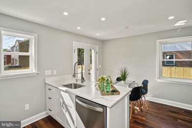 5653 Fenwick Dr, Alexandria, VA 22303 - photo 6