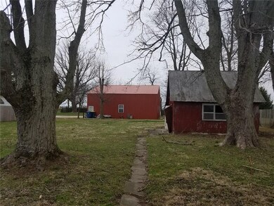 110 N Walnut St, Atlanta, IN 46031 - photo 7