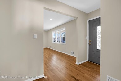 1807 Holbrook St, Oakhurst, NJ 07755 - photo 5