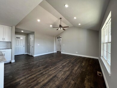 1798 E Chickamauga Dr, Republic, MO 65738 - photo 5