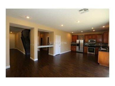 11046 Cherokee Landing St, Las Vegas, NV 89179 - photo 7