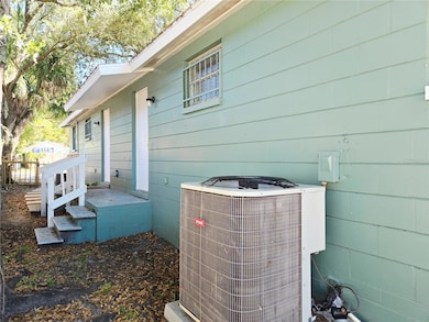 8204 N 13th St, Tampa, FL 33604 - photo 6