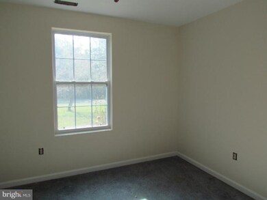 22011 Victorian Dr, California, MD 20619 - photo 7