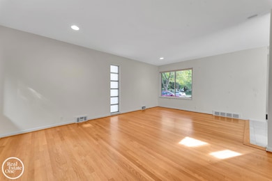 459 Washington Rd, Grosse Pointe, MI 48230 - photo 7