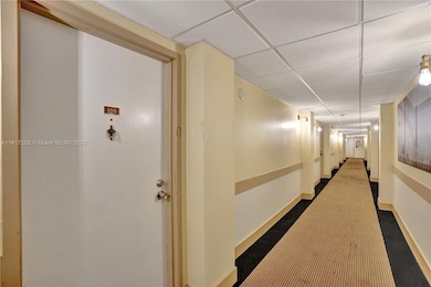 4164 Inverrary Dr unit 305, Lauderhill, FL 33319 - photo 4