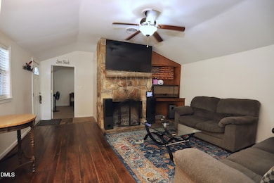 3 Living Room- 1419 Altamahaw Union Ridg