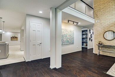 10118 Briar Dr, Houston, TX 77042 - photo 5