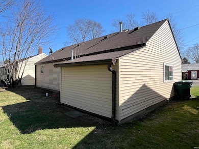 1002 E 21st St, Muncie, IN 47302 - photo 5