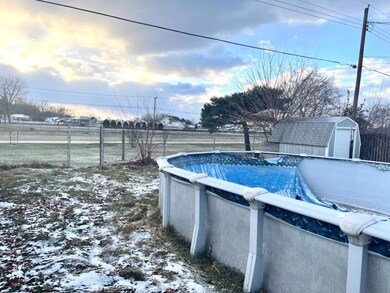 752 Oday Dr, Griffith, IN 46319 - photo 4