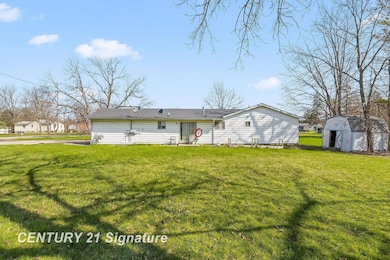 256 River, Thomas, MI 48609 - photo 7
