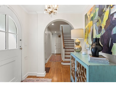 2933 SW Fairview Blvd, Portland, OR 97205 - photo 7