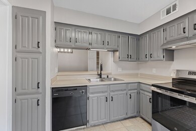 897 Dublin Dr unit 3, Richardson, TX 75080 - photo 3