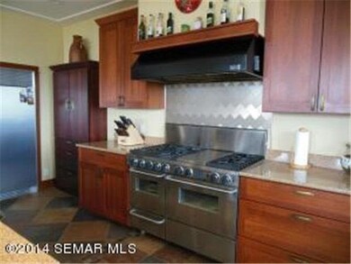 298 E Garvin Heights Rd, Winona, MN 55987 - photo 6