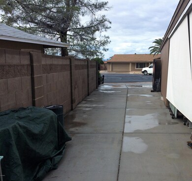 17019 N 95th Dr, Sun City, AZ 85373 - photo 5