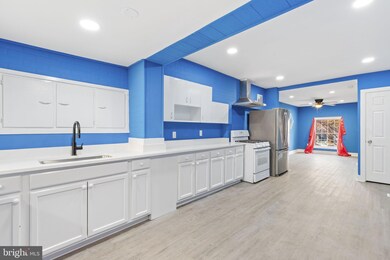 3527 E Fairmount Ave, Baltimore, MD 21224 - photo 6