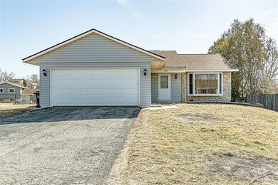 637 Bartlet Ct NW, Cedar Rapids, IA 52405 - photo 3